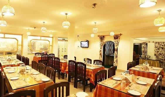 Hotel Ibni Kabeer Σριναγκάρ Εξωτερικό φωτογραφία